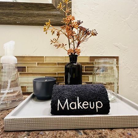 Home Sweet Idahome, Feels Like Home With All The Decor You Wish You Could Afford King Bed In Master, Fully Fenced Dog Friendly Yard, A Few Blocks From Bsu And Downtown Boise, Your Perfect Stay! Εξωτερικό φωτογραφία