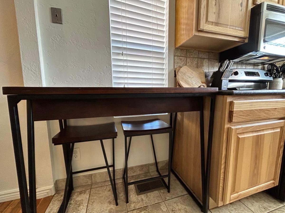 Home Sweet Idahome, Feels Like Home With All The Decor You Wish You Could Afford King Bed In Master, Fully Fenced Dog Friendly Yard, A Few Blocks From Bsu And Downtown Boise, Your Perfect Stay! Εξωτερικό φωτογραφία
