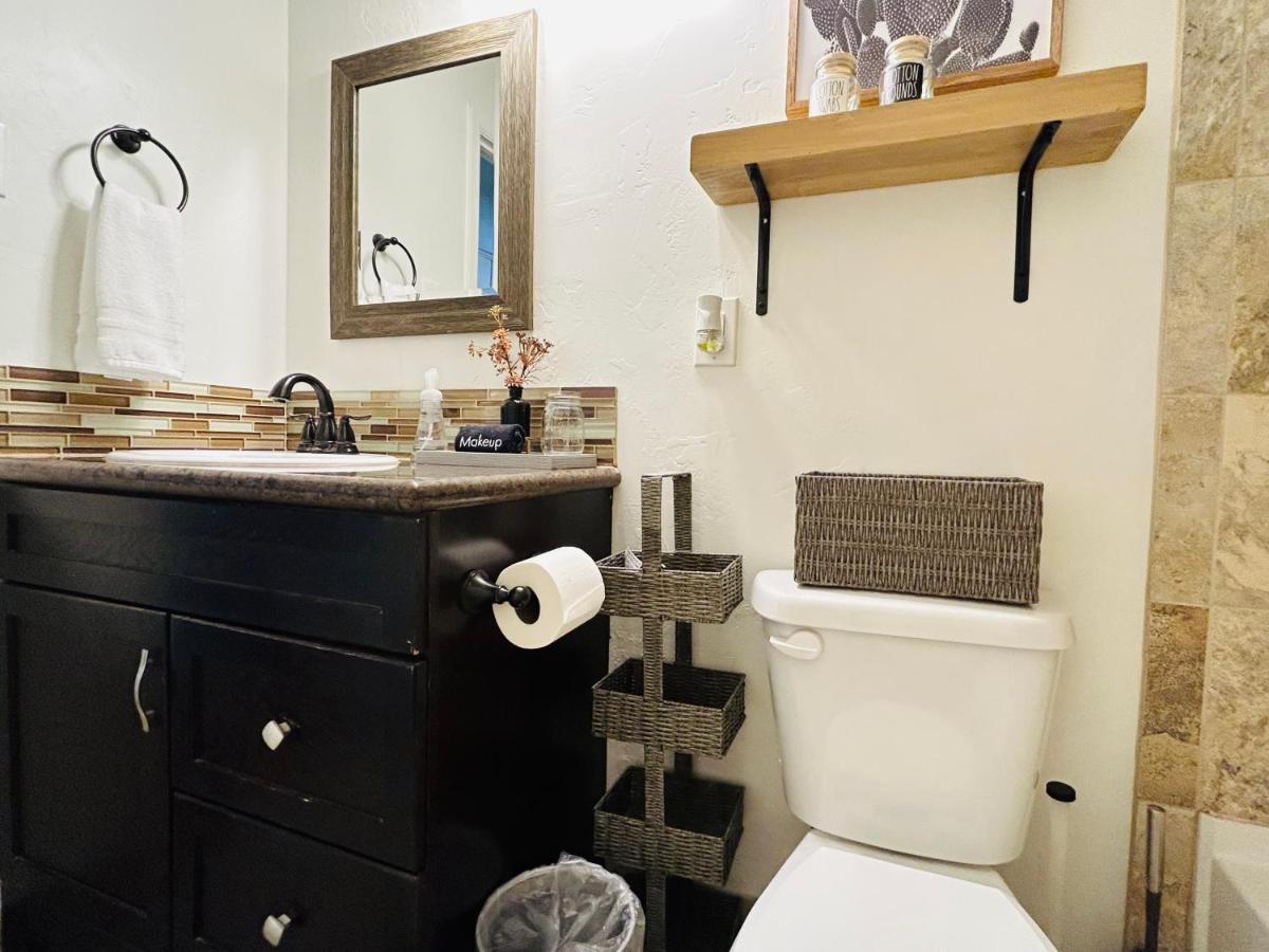 Home Sweet Idahome, Feels Like Home With All The Decor You Wish You Could Afford King Bed In Master, Fully Fenced Dog Friendly Yard, A Few Blocks From Bsu And Downtown Boise, Your Perfect Stay! Εξωτερικό φωτογραφία