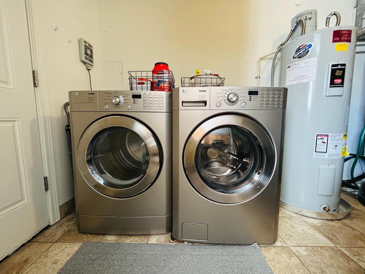 Home Sweet Idahome, Feels Like Home With All The Decor You Wish You Could Afford King Bed In Master, Fully Fenced Dog Friendly Yard, A Few Blocks From Bsu And Downtown Boise, Your Perfect Stay! Εξωτερικό φωτογραφία